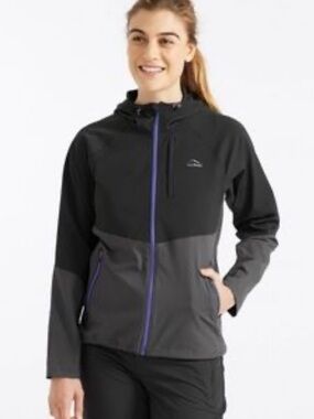 L.L.Bean | Women’s black and gray softshell  swift ascent hiking jacket size XS